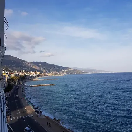 Menton Front Bord De Mer Cote D'Azur Florentina Sea View French Riviera Proche Monaco Montecarlo Superb Studio Exterior photo