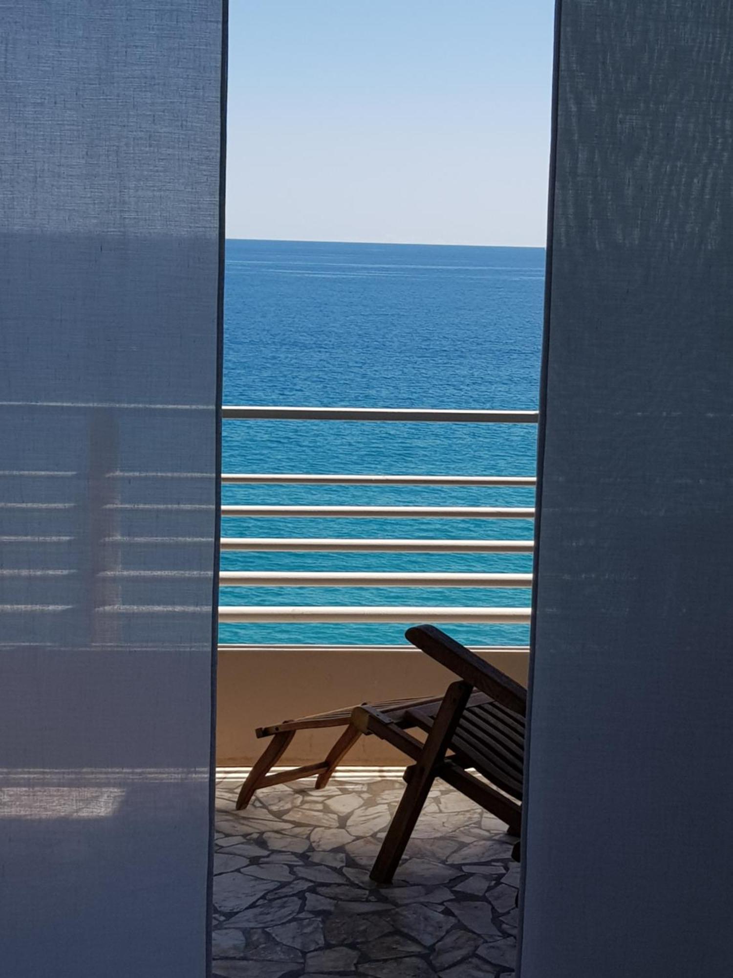 Front Bord De Cote D'azur Florentina Sea View French Riviera Proche Monaco Montecarlo Superb Menton